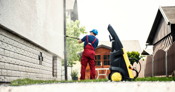 Best Local Pressure Washing Services  in Saratoga, WY
